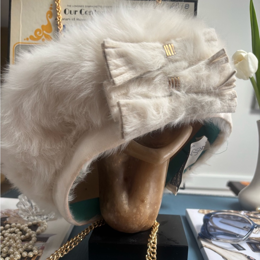 YSL fabulous vintage Fur Hat with Bow Accessories